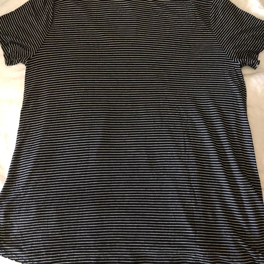 t-shirt - Picture 3 of 4